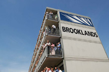Brooklands-Suites-Silverstone-Best-Viewing
